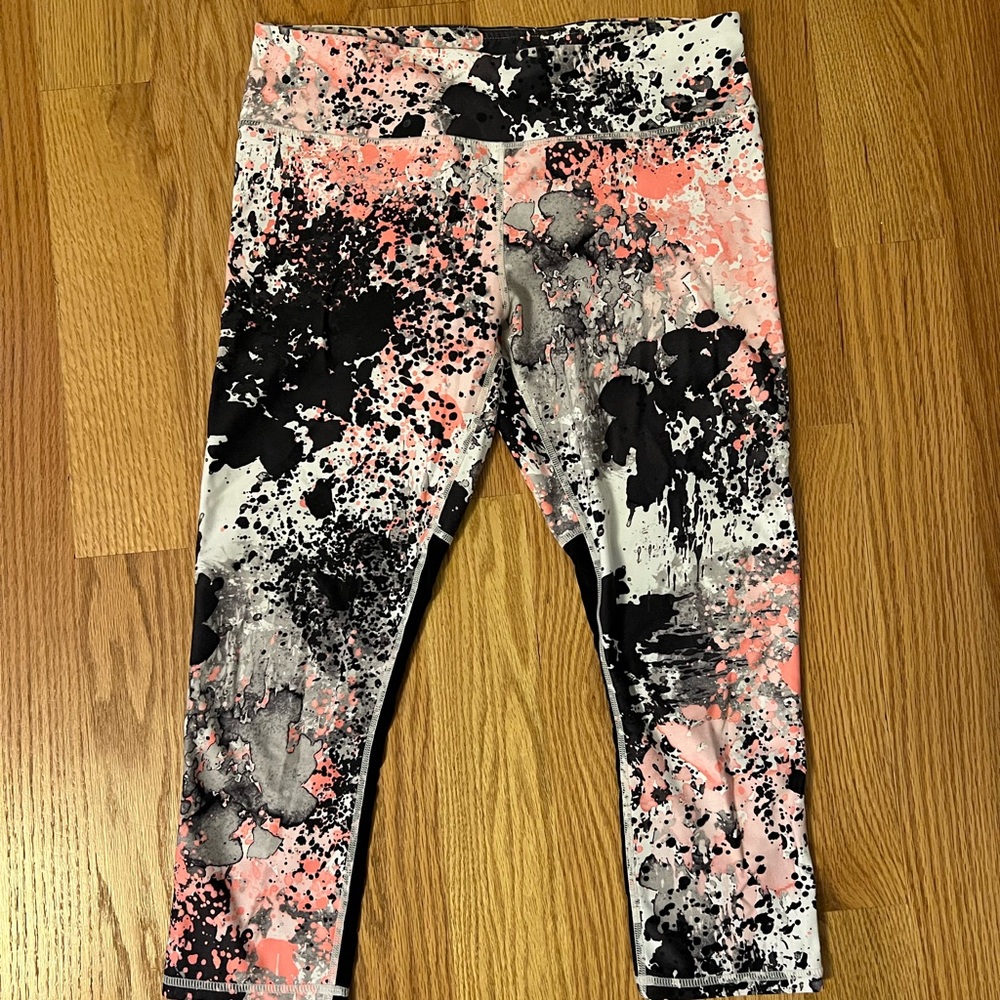 Fabletics cropped leggings